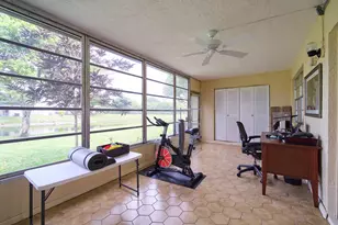 175 Lake Susan Ln, West Palm Beach, FL 33411 - Photo 9