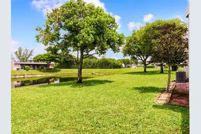 175 Lake Susan Lane, West Palm Beach, FL 33411 - Photo 31