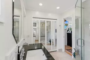 1420 NE 42nd Ct, Oakland Park, FL 33334 - Photo 19