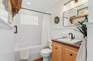 1420 NE 42nd Ct, Oakland Park, FL 33334 - Photo 23