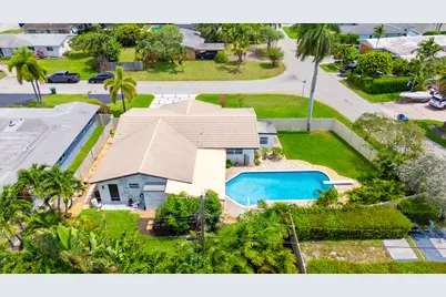 1420 NE 42nd Court, Oakland Park, FL 33334 - Photo 3