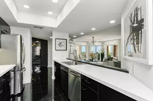 300 SE 5th Ave, Boca Raton, FL 33432 - Photo 11