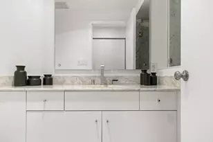 300 SE 5th Ave, Boca Raton, FL 33432 - Photo 17