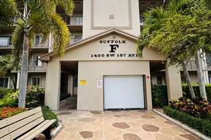 1400 SW 137th Ave, Pembroke Pines, FL 33027 - Photo 1
