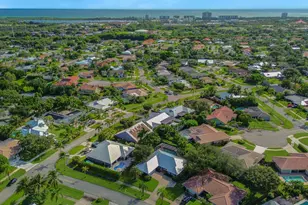 52 Birch Pl, Tequesta, FL 33469 - Photo 35