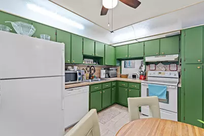 6095 N Sabal Palm Boulevard #207, Tamarac, FL 33319 - Photo 5