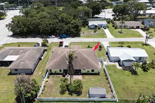 591 SE Chapman Ave, Port Saint Lucie, FL 34984 - Photo 31