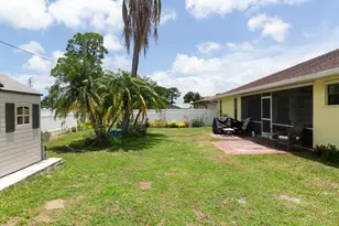 591 SE Chapman Ave, Port Saint Lucie, FL 34984 - Photo 27