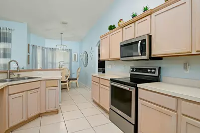 591 SE Chapman Avenue, Port Saint Lucie, FL 34984 - Photo 9