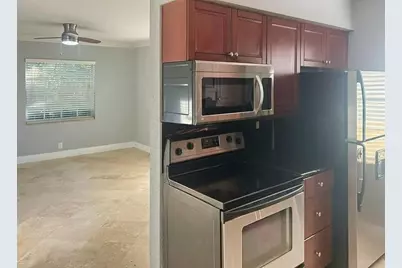 51 NE 24th Street #6, Wilton Manors, FL 33305 - Photo 9