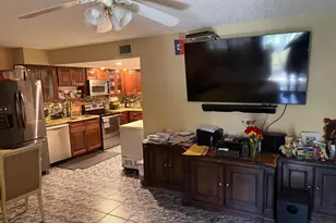 76 Ann Lee Ln, Tamarac, FL 33319 - Photo 9