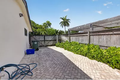 115 NW 7th Street, Boca Raton, FL 33432 - Photo 15