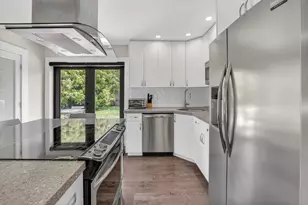 115 NW 7th St, Boca Raton, FL 33432 - Photo 23