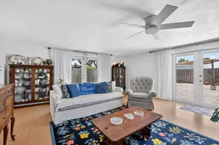 807 SW 3rd St, Boca Raton, FL 33486 - Photo 15