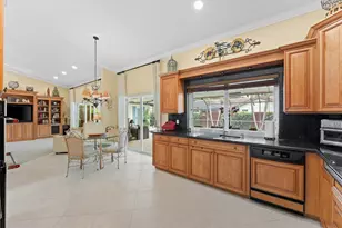 2699 NW 38th St, Boca Raton, FL 33434 - Photo 13