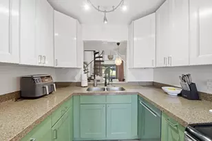 2075 SW 82nd Ave, Davie, FL 33324 - Photo 13