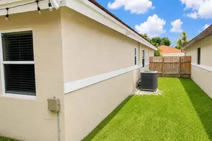 12280 Dartmoor Dr, Wellington, FL 33414 - Photo 9