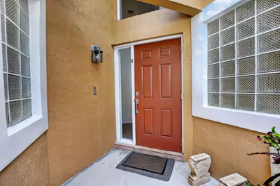 10124 NW 4th Street, Plantation, FL 33324 - Photo 5