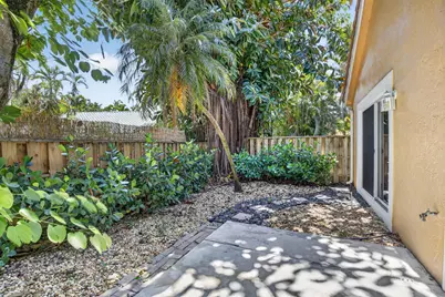 10124 NW 4th Street NW, Plantation, FL 33324 - Photo 13