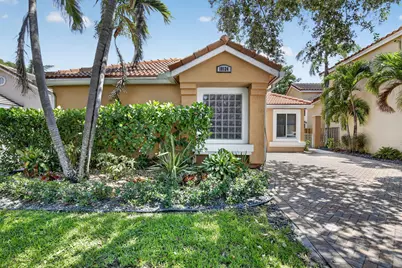 10124 NW 4th Street, Plantation, FL 33324 - Photo 5