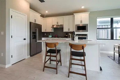 4412 Silverwood Lane S, Oakland Park, FL 33309 - Photo 7