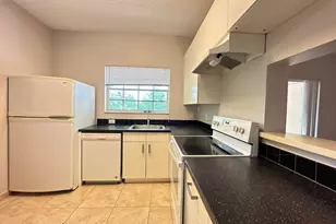 641 Cypress Lake Blvd, Deerfield Beach, FL 33064 - Photo 3