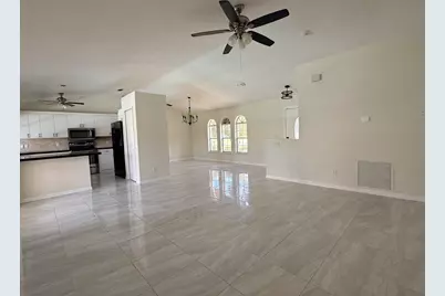 790 SE Ablett Lane, Port Saint Lucie, FL 34984 - Photo 5