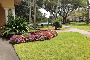 1915 Lavers Cir, Delray Beach, FL 33444 - Photo 27