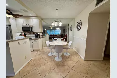 1252 Club Drive W #D, Delray Beach, FL 33445 - Photo 5