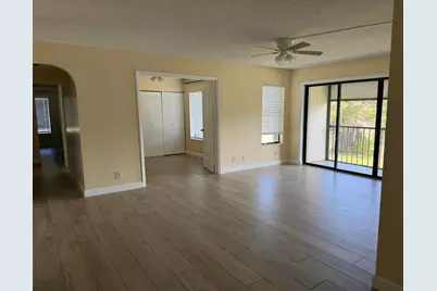 726 Sunny Pine Way #B2, Greenacres, FL 33415 - Photo 3