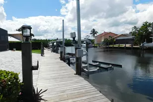 117 Queen Elizabeth Ct, Hutchinson Island, FL 34949 - Photo 3