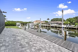 117 Queen Elizabeth Ct, Hutchinson Island, FL 34949 - Photo 9
