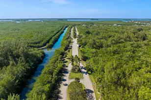 117 Queen Elizabeth Ct, Hutchinson Island, FL 34949 - Photo 31