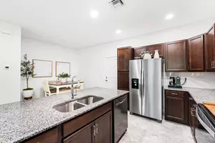 16417 Mirabell Mnr Ln, The Acreage, FL 33470 - Photo 11