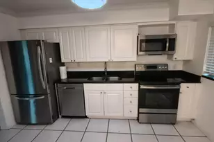 5631 NE 5th Terrace, Oakland Park, FL 33334 - Photo 7