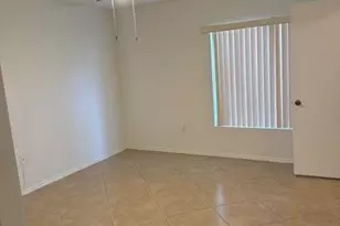 2647 NW 33rd St, Oakland Park, FL 33309 - Photo 9