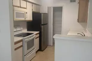 2647 NW 33rd St, Oakland Park, FL 33309 - Photo 5