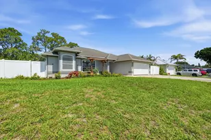 102 NW Peach St, Port Saint Lucie, FL 34983 - Photo 3