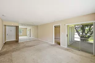 5570 Tamberlane Cir, Palm Beach Gardens, FL 33418 - Photo 7