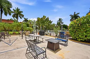 5570 Tamberlane Cir, Palm Beach Gardens, FL 33418 - Photo 21