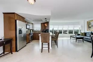 2500 NE 48th Ln, Fort Lauderdale, FL 33308 - Photo 15