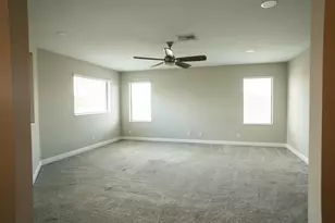 8665 E Baypoint Cir, Parkland, FL 33076 - Photo 9