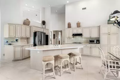 17571 Bocaire Way, Boca Raton, FL 33487 - Photo 11