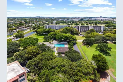 3100 W Rolling Hills Circle #707, Davie, FL 33328 - Photo 33