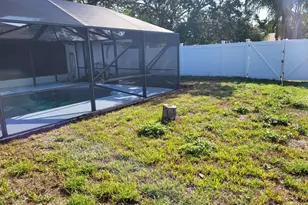 702 SW Belmont Cir, Port Saint Lucie, FL 34953 - Photo 7