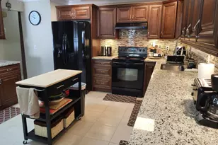 702 SW Belmont Cir, Port Saint Lucie, FL 34953 - Photo 17