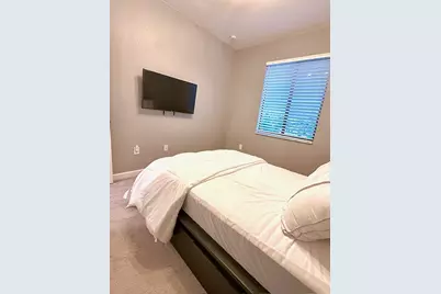 21423 NE 2nd Place, Miami, FL 33179 - Photo 17