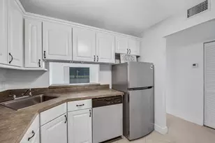 12013 Greenway Cir S, Royal Palm Beach, FL 33411 - Photo 7