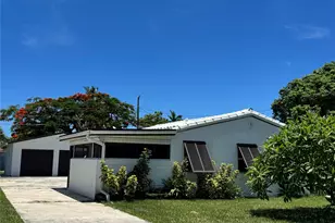 925 N 32nd Ave, Hollywood, FL 33021 - Photo 1