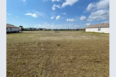 24 Del Palma Drive, Palm Coast, FL 32137 - Photo 1